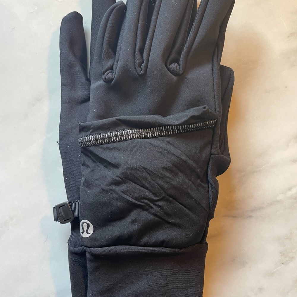 Lululemon RunFast Gloves in black size M/L